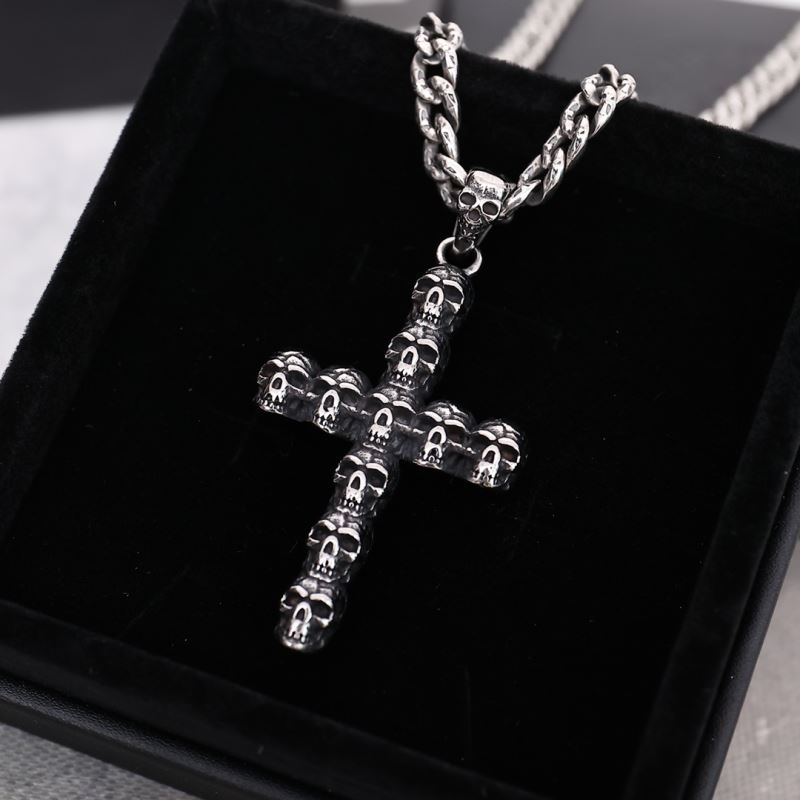 Ch**me He**ts necklaces